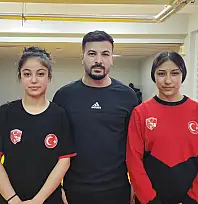 Besnili Güreşçi Aleyna Çokgezer Türkiye 5.'si oldu