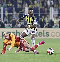 Fenerbahçe Galatasaray derbisinde kural hatası şoku
