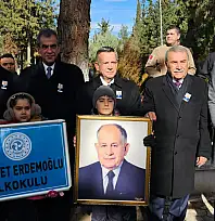 Mehmet Erdemoğlu dualarla mezarı başında anıldı