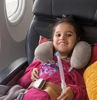 SMA Hastası İkra Nur tedavi için Dubai'ye uçtu