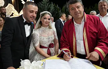 Adıyaman'da 2025 Yılında 2 Bin 90 Nikâh Kıyıldı