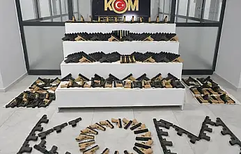 Adıyaman'da Emniyetten işyerine şok baskın: BİN adet tabanca ele geçirildi