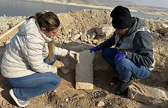 Adıyaman'da, Göbeklitepe'deki 'T' şekilli taşların benzeri ortaya çıktı