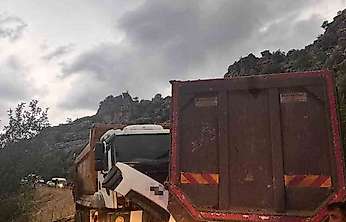Adıyaman'da iki kamyon çarpıştı: 2 yaralı
