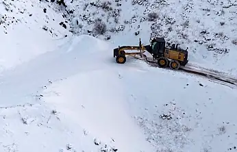 Adıyaman'da karla mücadelede çalışmaları devam ediyor
