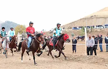 Adıyaman'ın İl Oluşunun 71. Yılı, Rahvan At yarışlarının heyecanı ile kutlandı