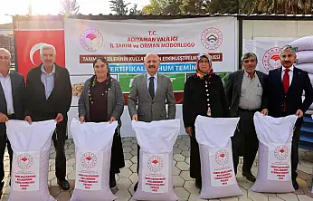 Adıyamanlı çiftçilere 666,5 Ton nohut tohumu ve 250 adet otomatik yemlik makinesi dağıtıldı