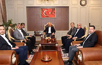 AK Parti heyetinden Vali Varol'a ziyaret