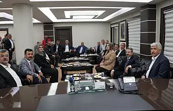 Bakan Yardımcısı Ahmet Aydın'dan Başkan Hallaç'a ziyaret