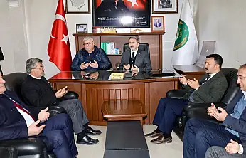 Bakan Yardımcısı Aydın ve beraberindeki heyettin Başkan Turhanlı'ya ziyaret