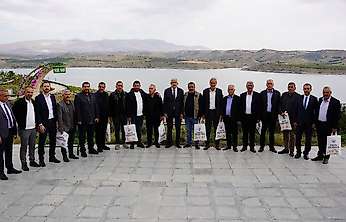 Başkan Hallaç:  Ortak gayemiz Kahta'ya hizmet