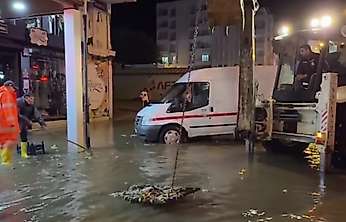 Başkan Hallaç: Tüm ekiplerimizle sahadayız