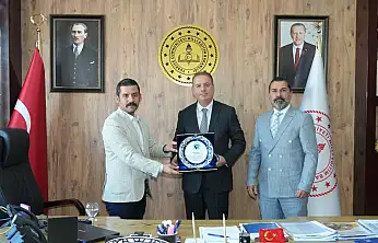 Başkan Zenginoğlu ve Kınacı'dan İl Müdürü Tosun'a ziyaret