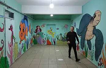 Besni'de öğretmenler okulu sanat galerisine dönüştürdü