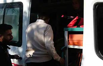 Bıçaklı şahıs sokakta karşılaştığı 2 çocuğu yaraladı