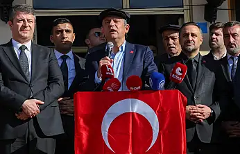 CHP Heyeti Kömür ve Yaylakonak'ta Deprem Şehitlerini Andı