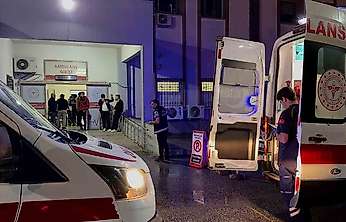 Kahta'da elektrik işçilerine araç çarptı: 1'i ağır 2 yaralı