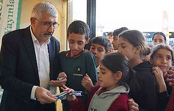 Hallaç: 'Kitapla buluşan her nesil, geleceğe atılmış güçlü bir adımdır