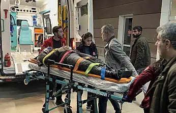 İki otomobil çarpıştı: 2 yaralı