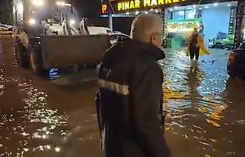 Kahta'da Sağanak Alarmı! Yağış Hayatı Olumsuz Etkiledi