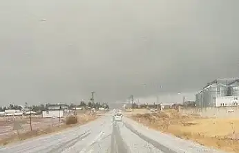 Kahta-Sincik yolunda dolu yağışı