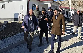 Kaymakam Algın Çataltepe Köyü Deprem Konutlarını inceledi