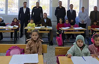 Kaymakam Algın'dan Kurugeçit İlk ve Ortaokuluna ziyaret