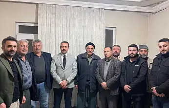 Kaymakam Pelvan'dan depremzede ailelerle bir araya geldi