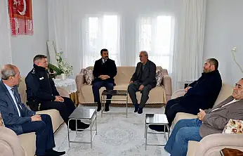 Kaymakam Soysal'dan şehit ailesine ziyaret