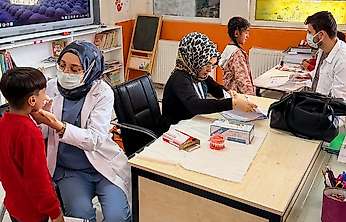 Kahta'da Köy Okullarında Diş Sağlığı Eğitimi