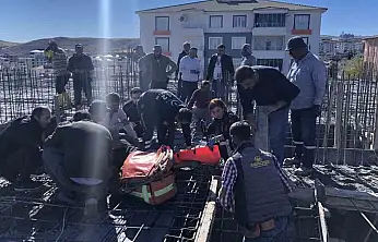 Kırılan pompa parçasının altında kalan işçi yaralandı