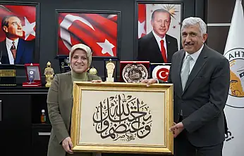 Köseoğlu'dan Kahta Belediyesine ziyaret