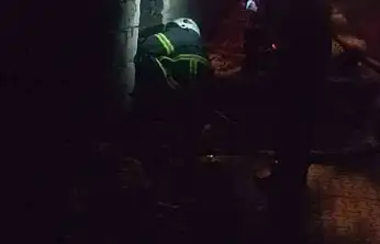 Metruk evde çıkan yangın korkuttu