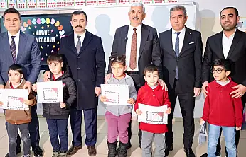 Mevlana İlkokulu öğrencileri Karne Sevinci yaşadı