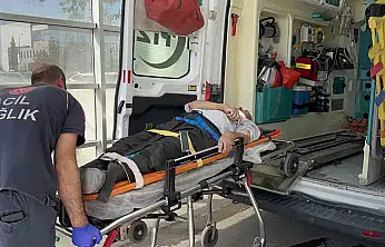 Minibüs yaya çarptı: 1 yaralı