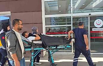 Besni'de motosiklet ile hafif ticari araç çarpıştı 1 yaralı