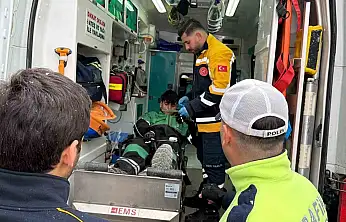 Motosikletle otomobil çarpıştı: 1 yaralı