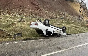 Otomobil takla attı: 2 yaralı