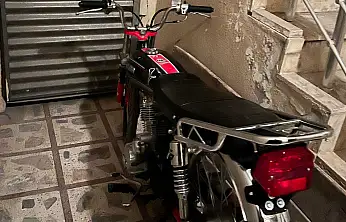 Park halindeki motosiklet çalındı