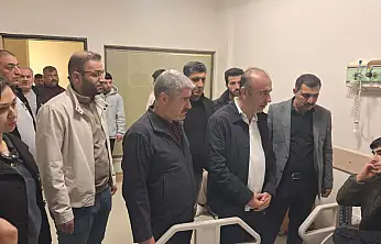 Rektör Keleş ve ilçe protokolü hastaneye kaldırılan öğrencileri ziyaret etti