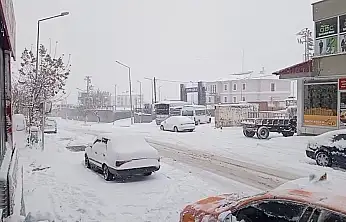 Sincik'te kar yağışı ilçeyi beyaza bürüdü