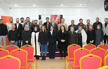 Tosun uyum eğitimi alan aday öğretmenlerle bir araya geldi