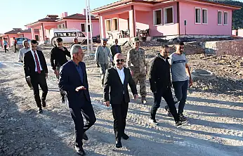 Vali Varol Olgunlar Köyü Kırsal Konutlarında incelemelerde bulundu