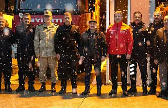 Yeni yıla kar mesaisinde giren Belediye ekiplerine Protokolden moral ziyareti