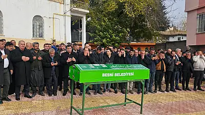 Besnili sanatçı Özgür Nurşani (Kılınç) son yolculuğuna uğurlandı