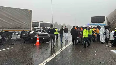 Gaziantep'te zincirleme kaza: 2 ölü, 10 yaralı