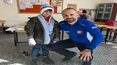 İsar derneği öğrencilerin içini ısıttı