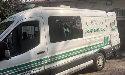 Düğün salonu önünde silahlı saldırıya uğrayan genç kurtarılamadı