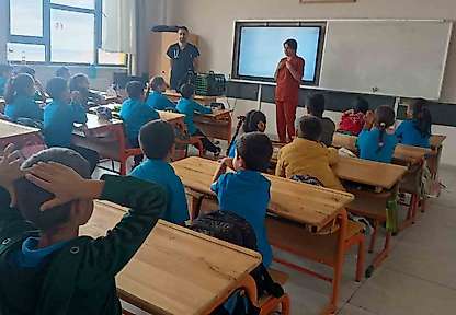 Adıyaman'da Minik Kalplere Hayvan Sevgisi Aşılanıyor!