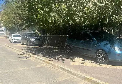 Adıyaman'da kaldırımlar otoparka döndü